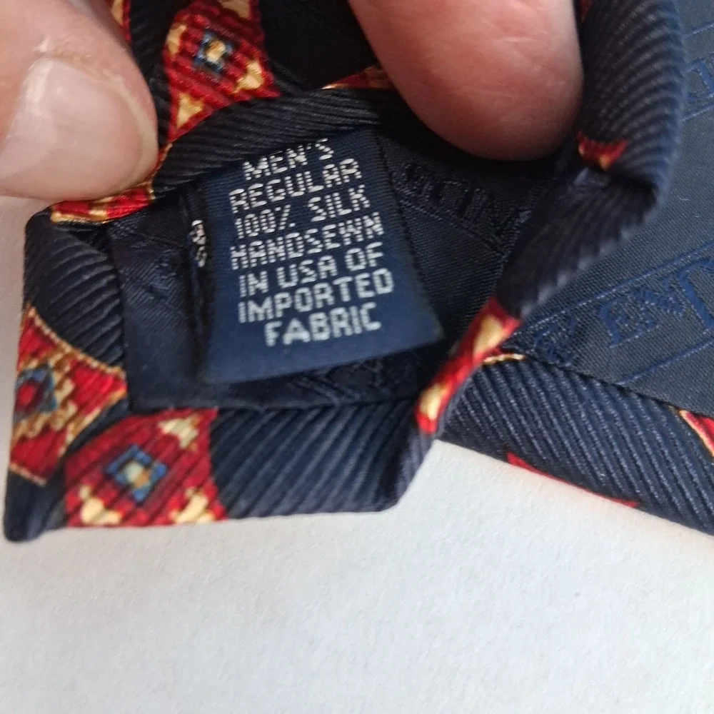 Lands End Necktie Mens OS Navy Blue Silk Geometric Medallion Handsewn USA 58439